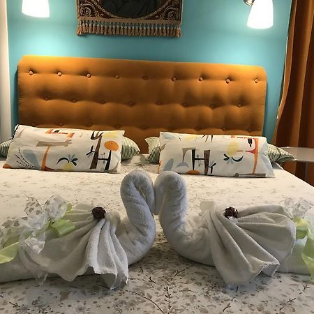 B&B Aurora Domus D'A-Mare Pesaro Kültér fotó