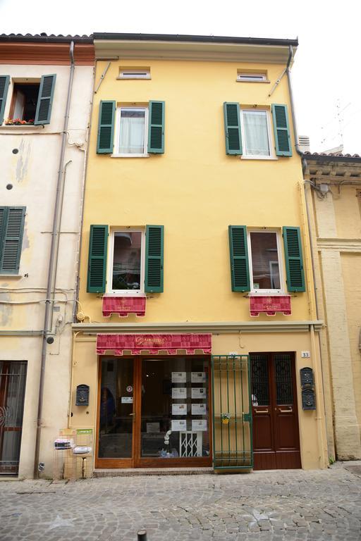 B&B Aurora Domus D'A-Mare Pesaro Kültér fotó